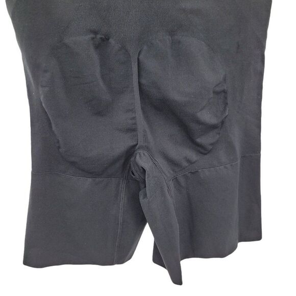 Spanx Shapewear "OnCore" High-Waisted Mid-Thigh Shorts SS1915 Black Sz L - Picture 10 of 12